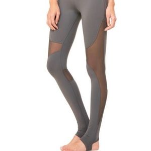 ALO Coast Legging - size M, NWOT